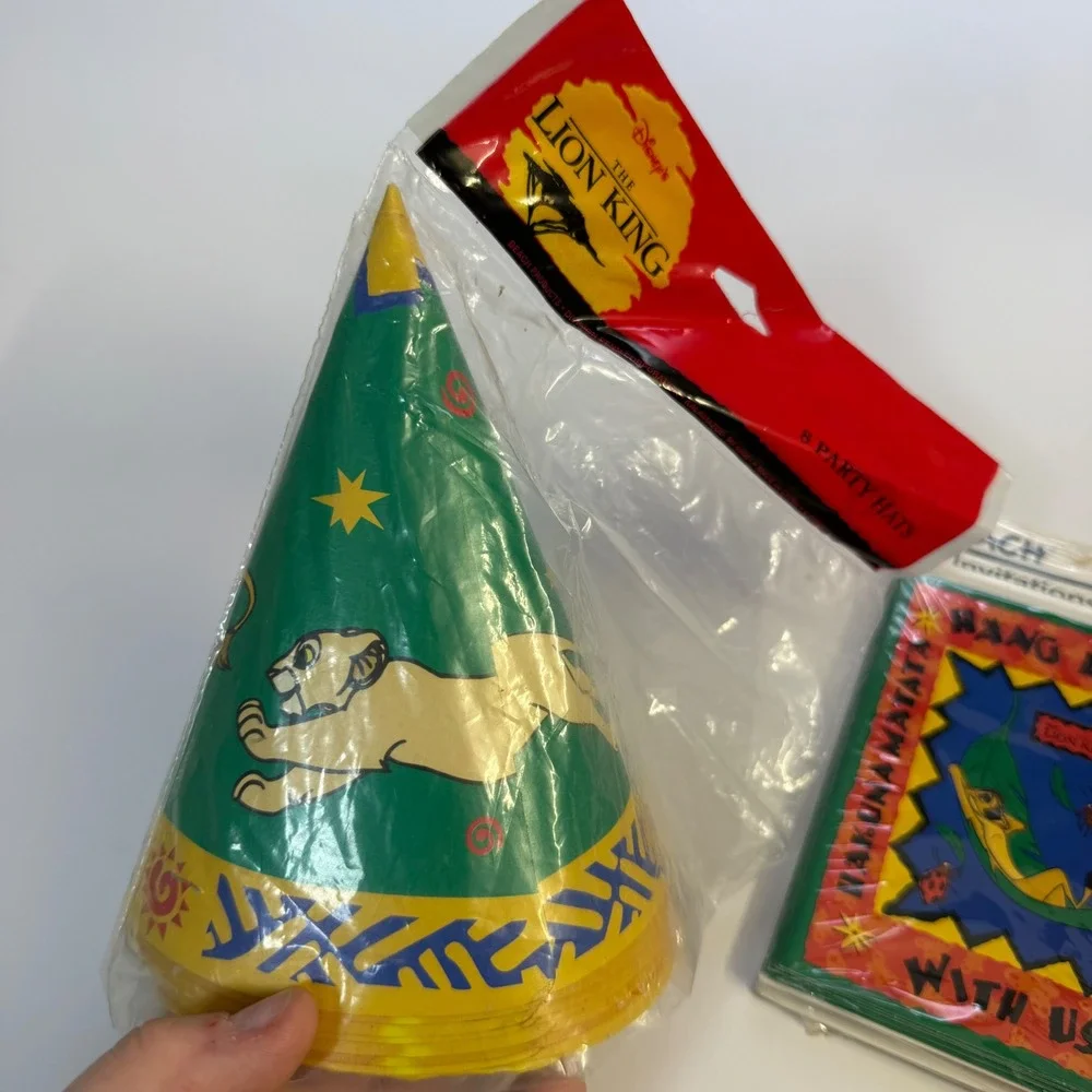 New Vintage 90s Disney Lion King Simba Birthday Party Cone Hats Card Invitations